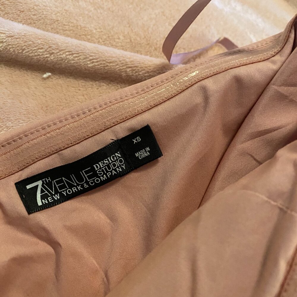 Pink Top - Picture 3 of 4